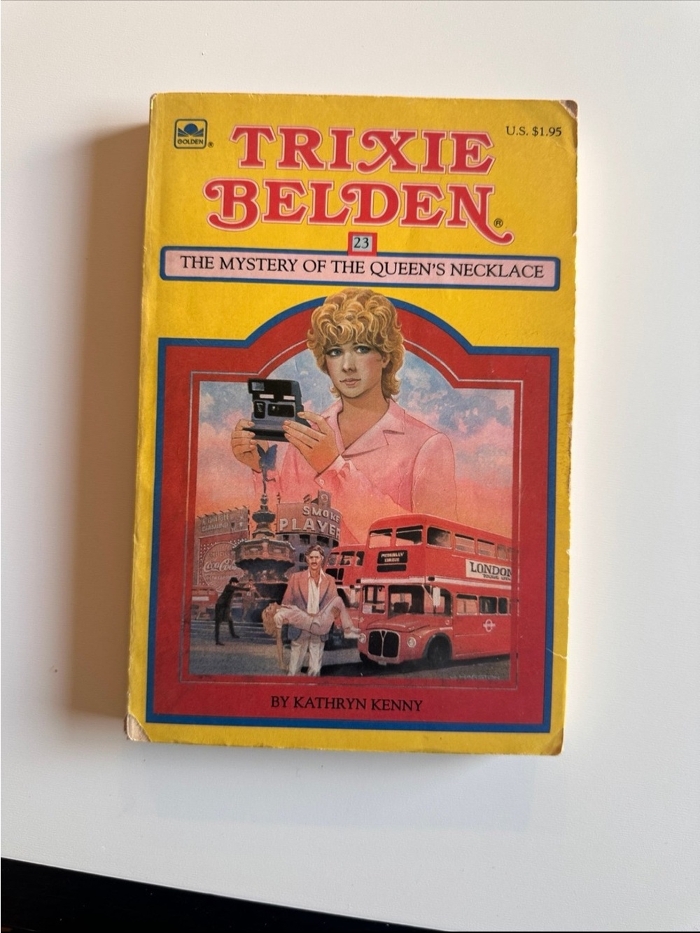 Trixie Belden #23 The Mystery of the Queen’s Necklace Book